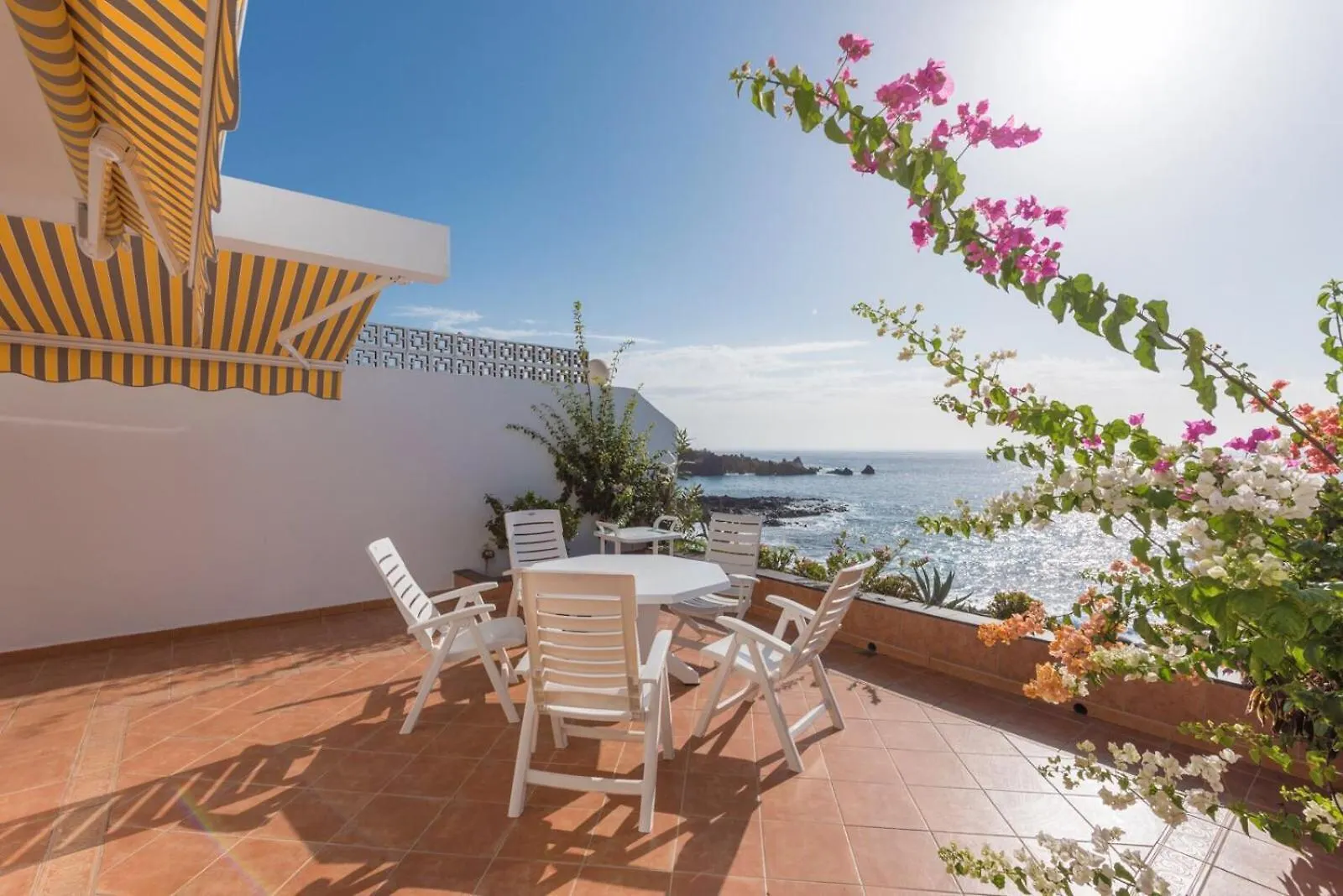 Exclusive Frontline One Bedroom Apartment Puerto de Santiago  0*, Puerto de Santiago (Tenerife)