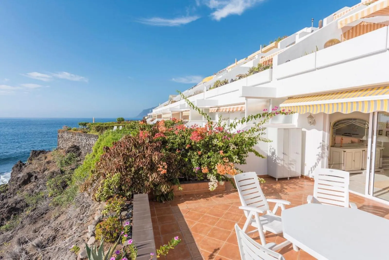 Exclusive Frontline One Bedroom Apartment Puerto de Santiago
